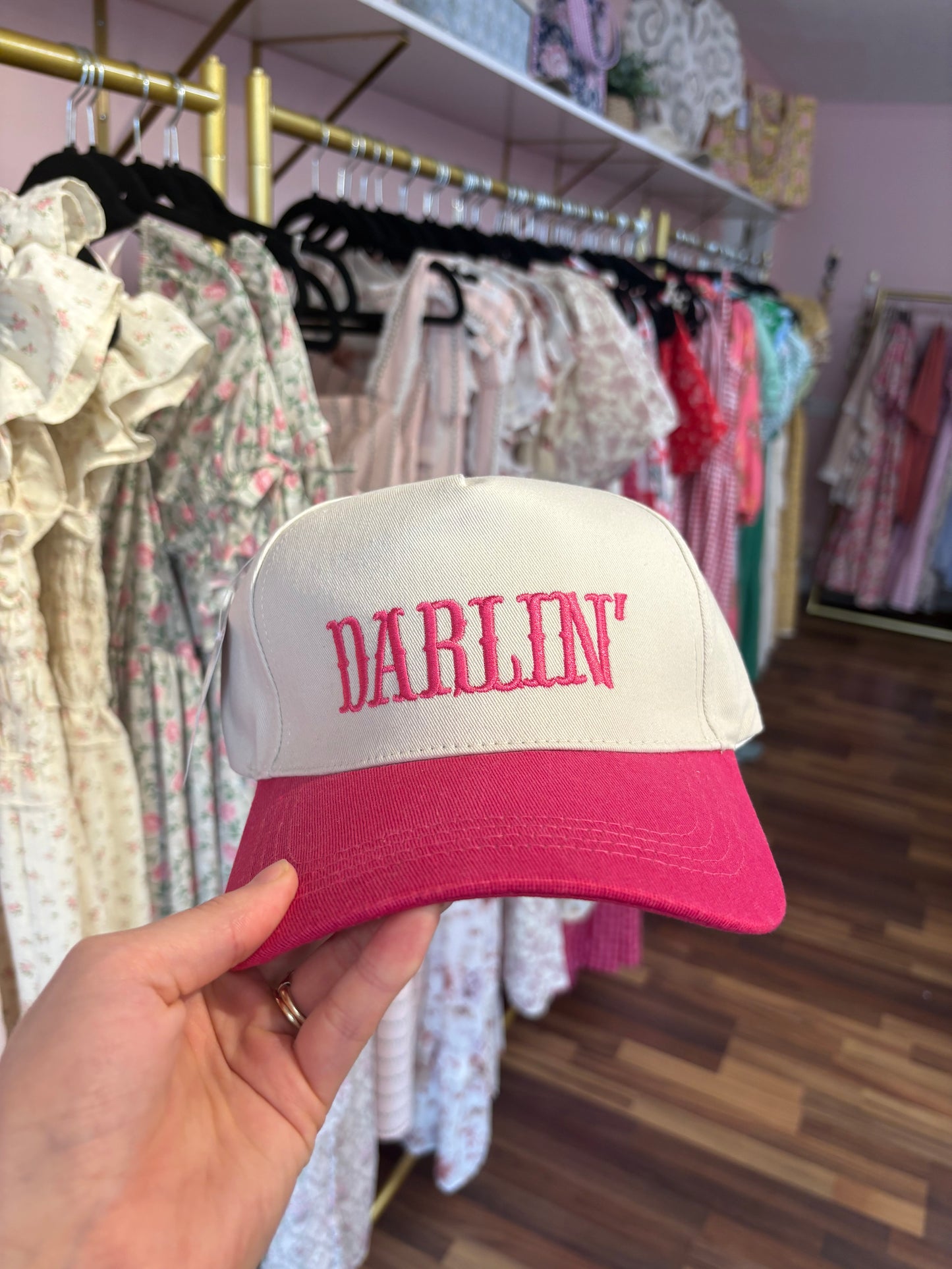 Darlin, fuchsia Cap