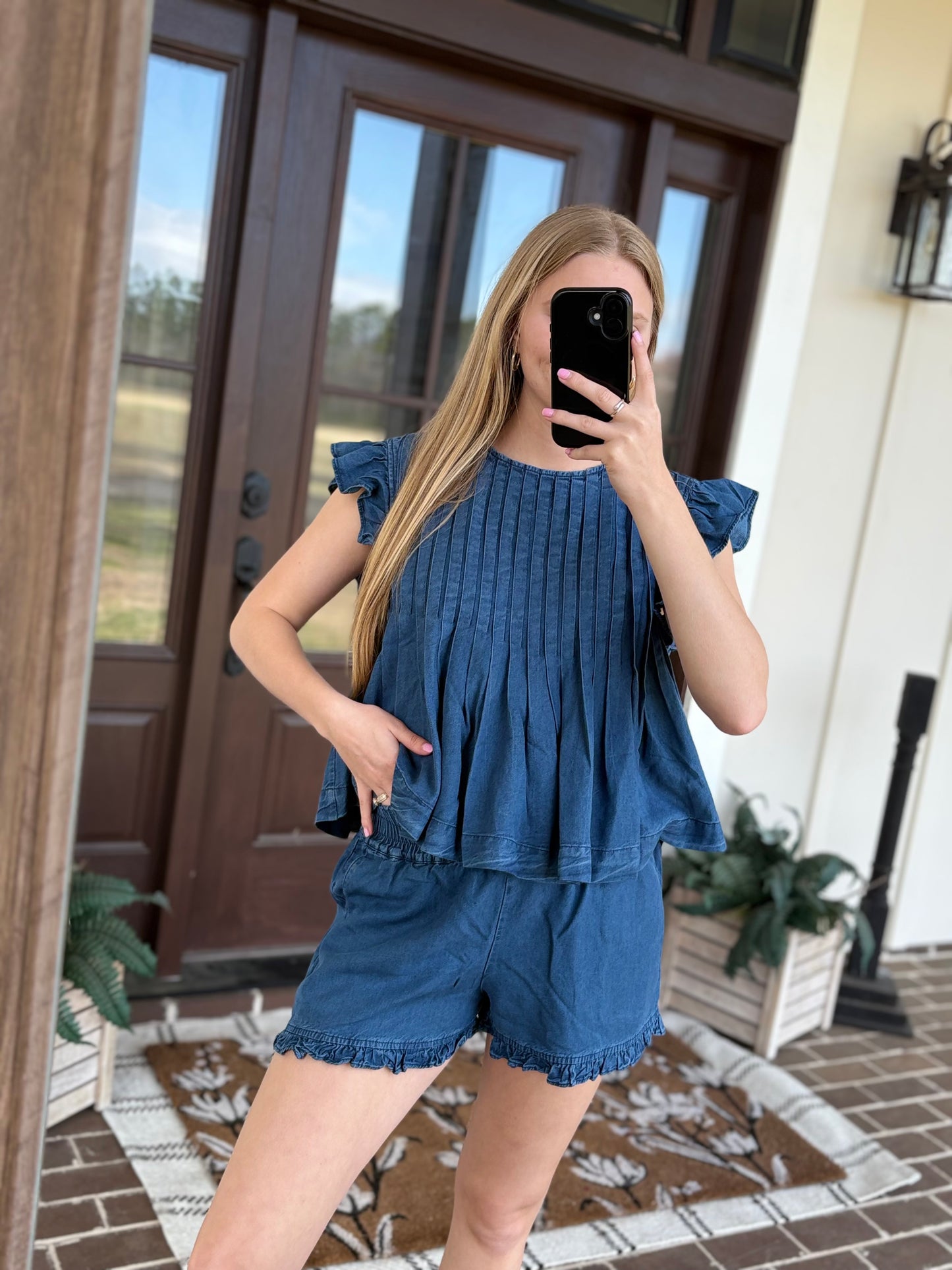 Ruffled Hem Denim Shorts