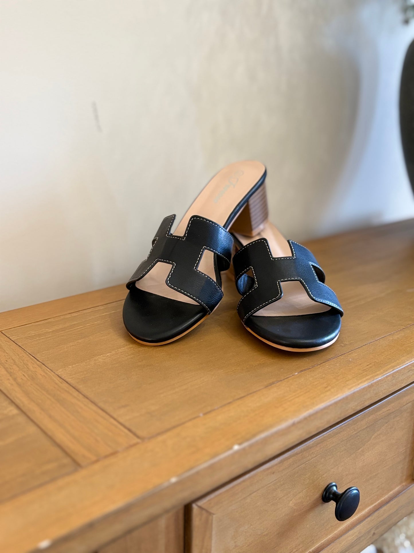 Black Lady Heel Sandal