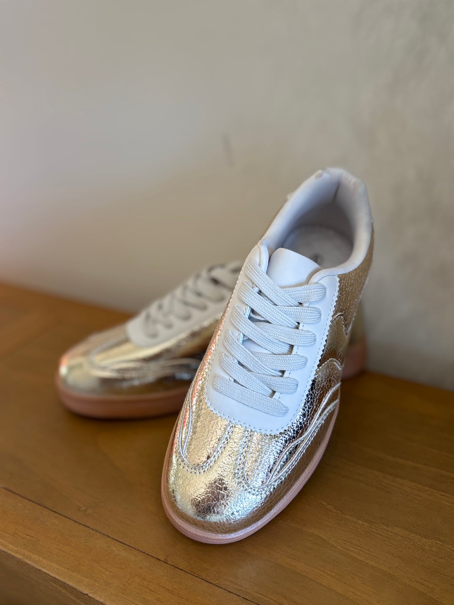 Gold Lady Sneackers