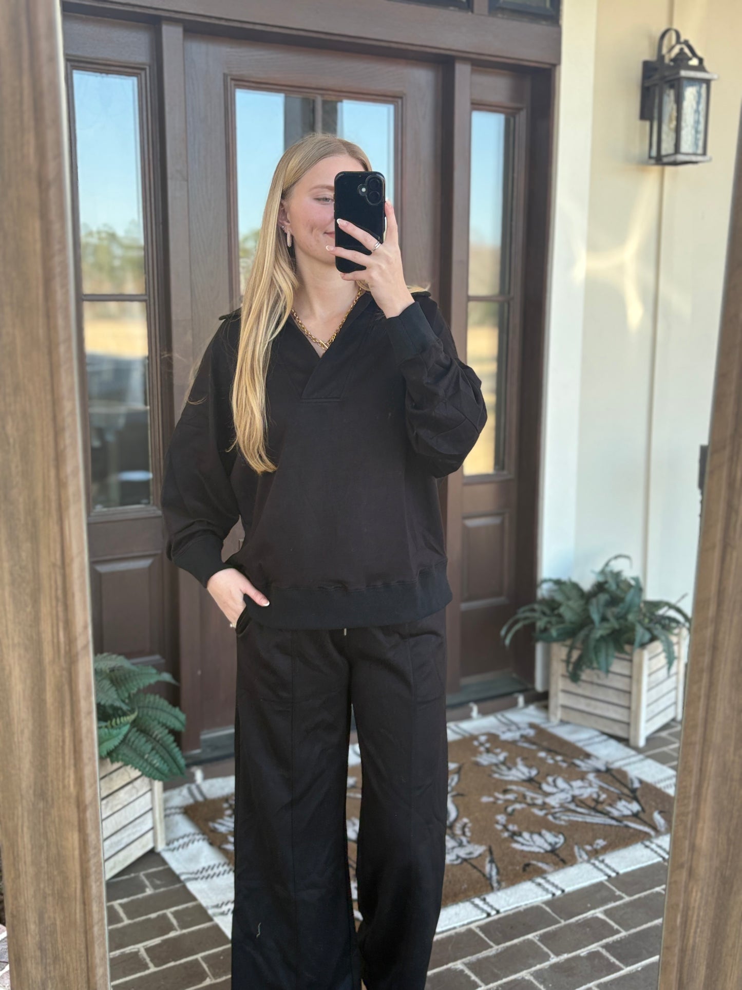 Black Lounge Set