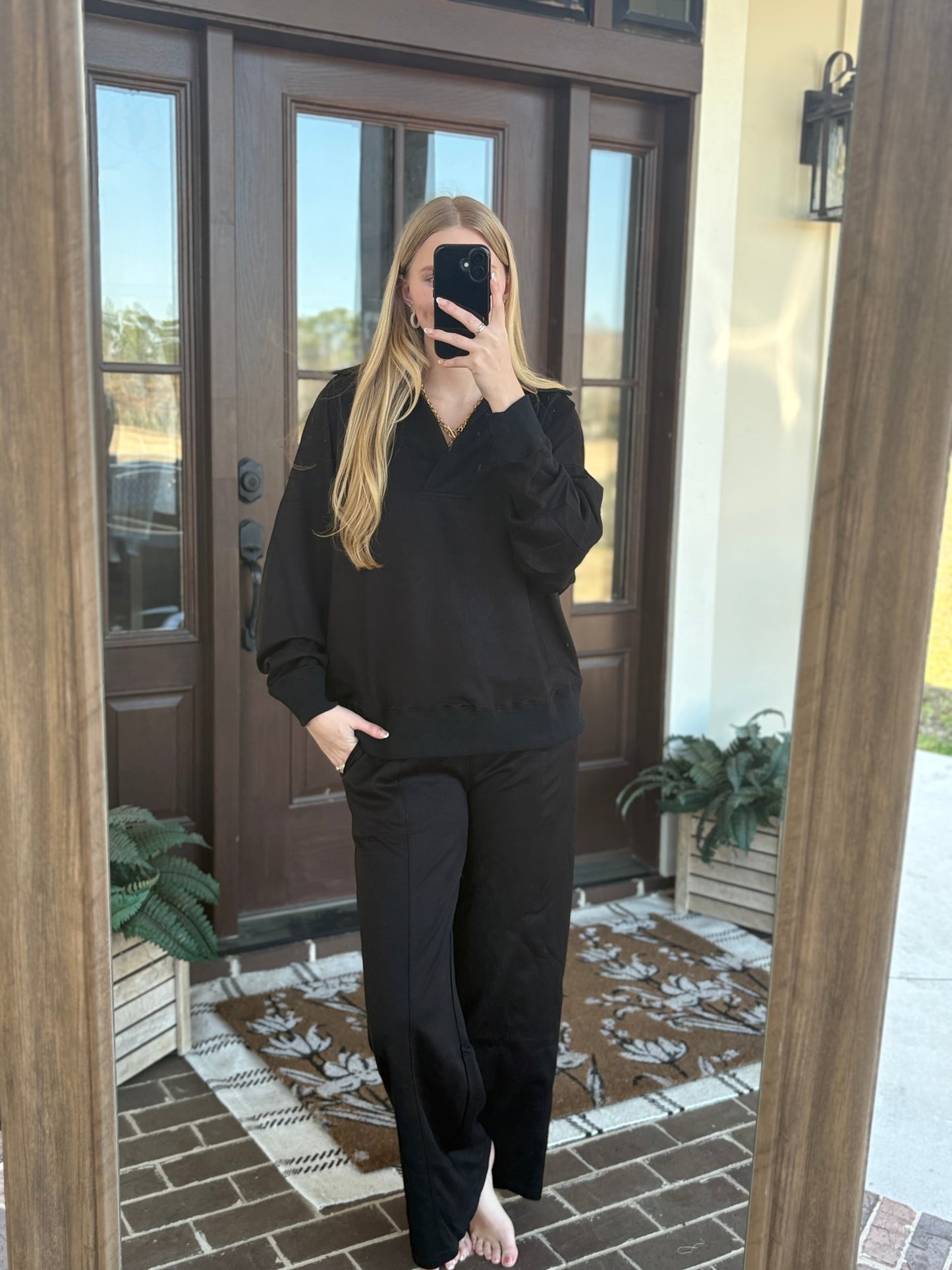 Black Lounge Set