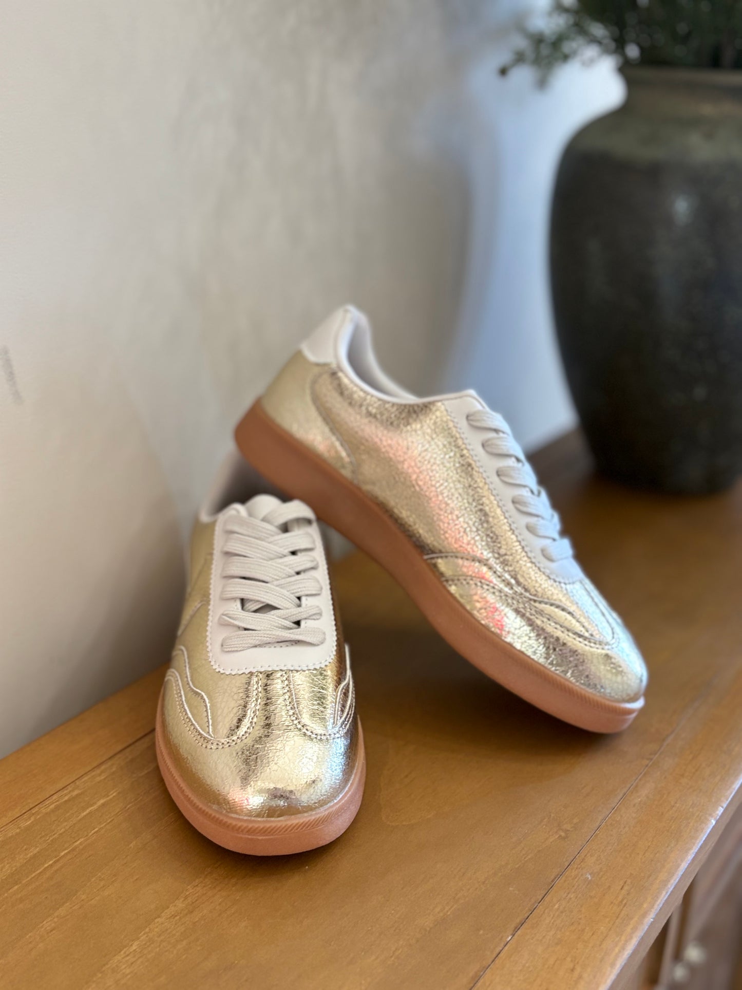 Gold Lady Sneackers