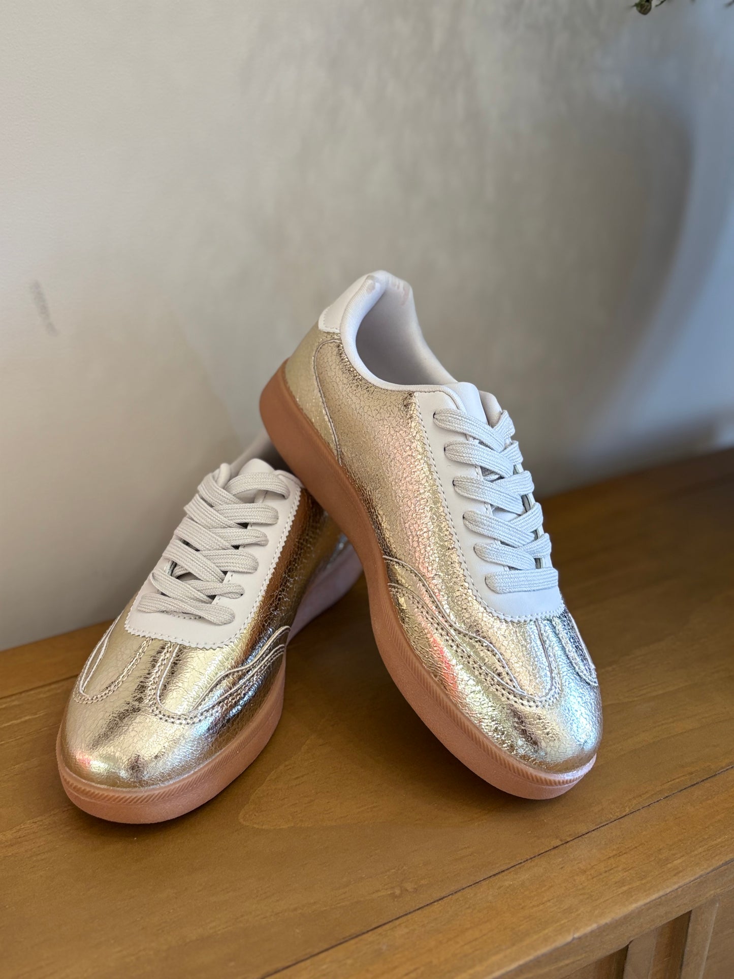 Gold Lady Sneackers